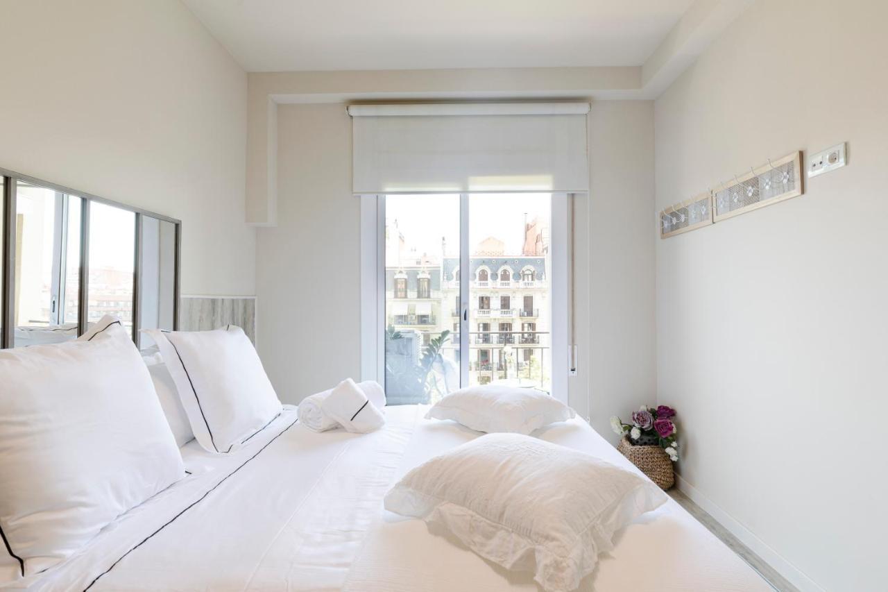 Chic Gran Via Apartment, Barcelona